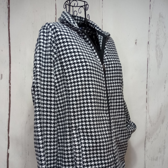 LANDS END Black and White Houndstooth Pattern Extra Soft Zip Close Jacket - Picture 7 of 11